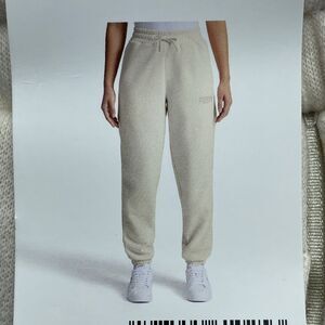 Puma Women's M Fleece Jogger Cream H0922
